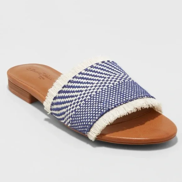 Universal Thread Blue Fringe Sandals - Picture 7 of 7